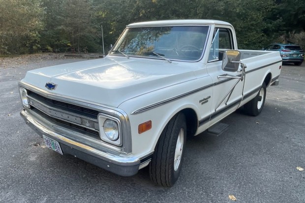 1970 Chevrolet C20 Custom Camper Pickup