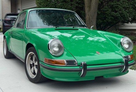 Twin-Plug 3.8L-Powered 1970 Porsche 911T Coupe 5-Speed