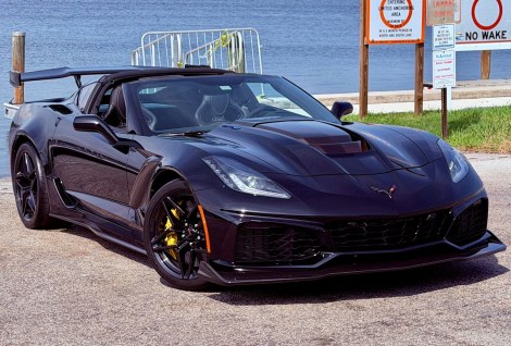 774-Mile 2019 Chevrolet Corvette ZR1 Coupe 3ZR ZTK