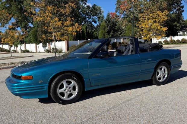 503-Mile 1993 Oldsmobile Cutlass Supreme Convertible