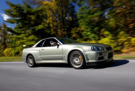 37k-Kilometer 2002 Nissan Skyline GT-R M-Spec Nür
