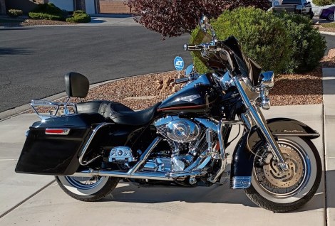 No Reserve: 2002 Harley-Davidson Road King Classic